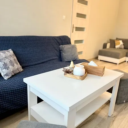 Al-dom Izi דירה *