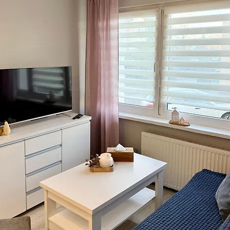 Al-dom Izi Lejlighed *