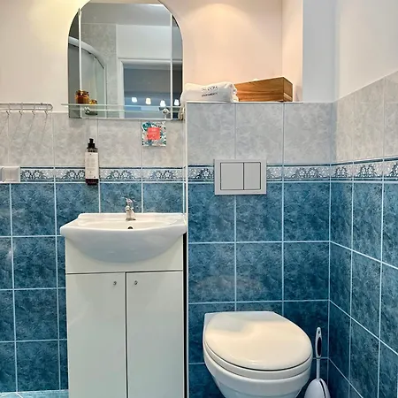 Al-dom Izi דירה קולובז'ג