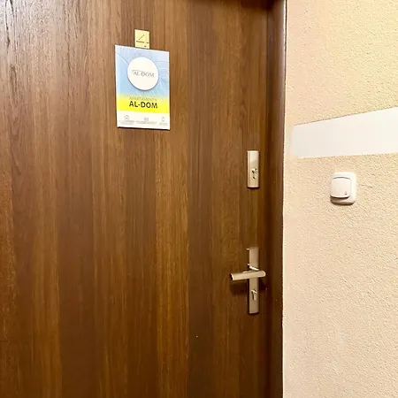 Al-dom Izi Διαμέρισμα Kołobrzeg